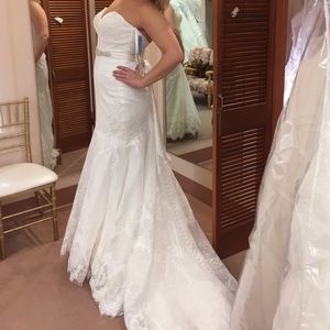 NWT Lace Mermaid Sweetheart Wedding Gown & Sash
